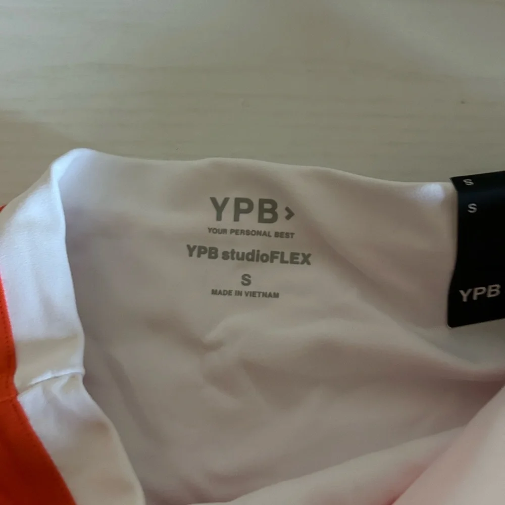 NWT Abercrombie bike short - Picture 2 of 8